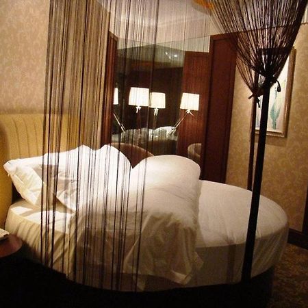 Linjiang Hotel Xangai Quarto foto
